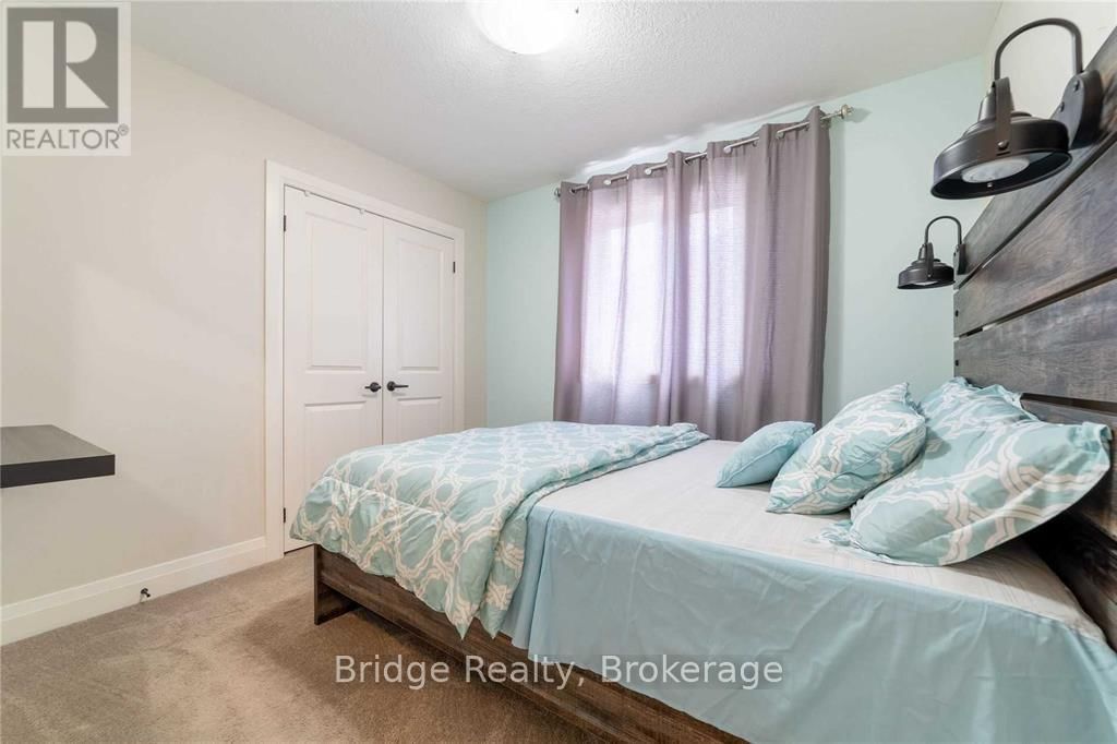 132 WEDGEWOOD DRIVE Image 22