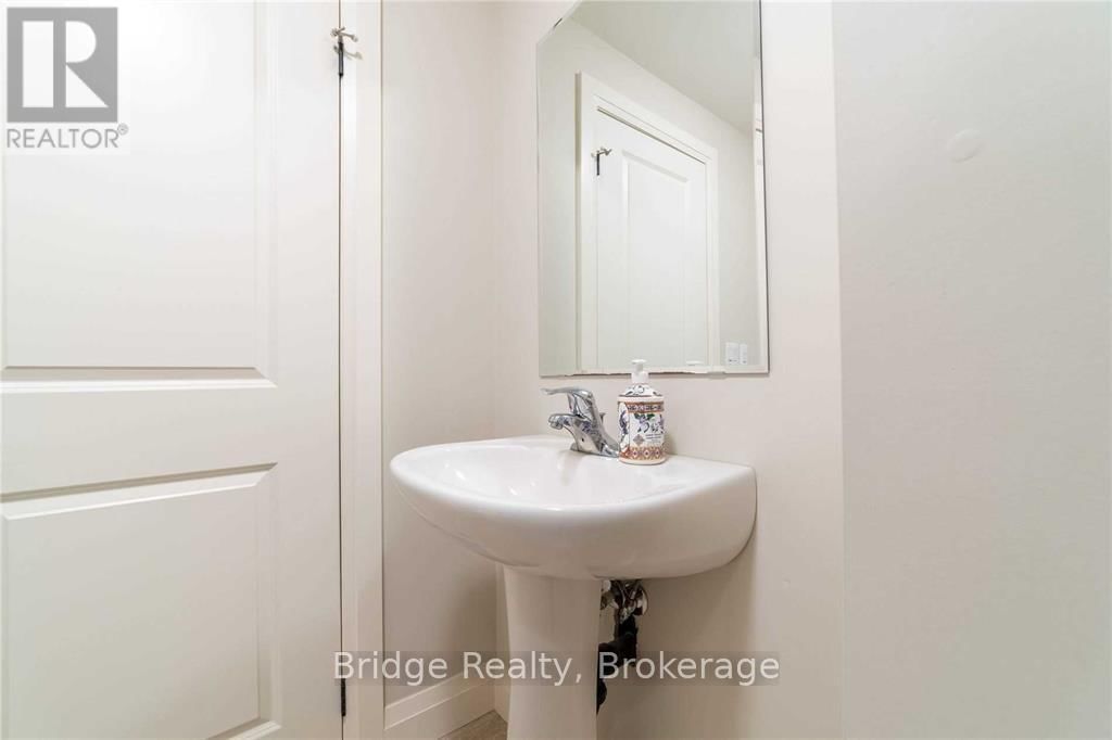 132 WEDGEWOOD DRIVE Image 30