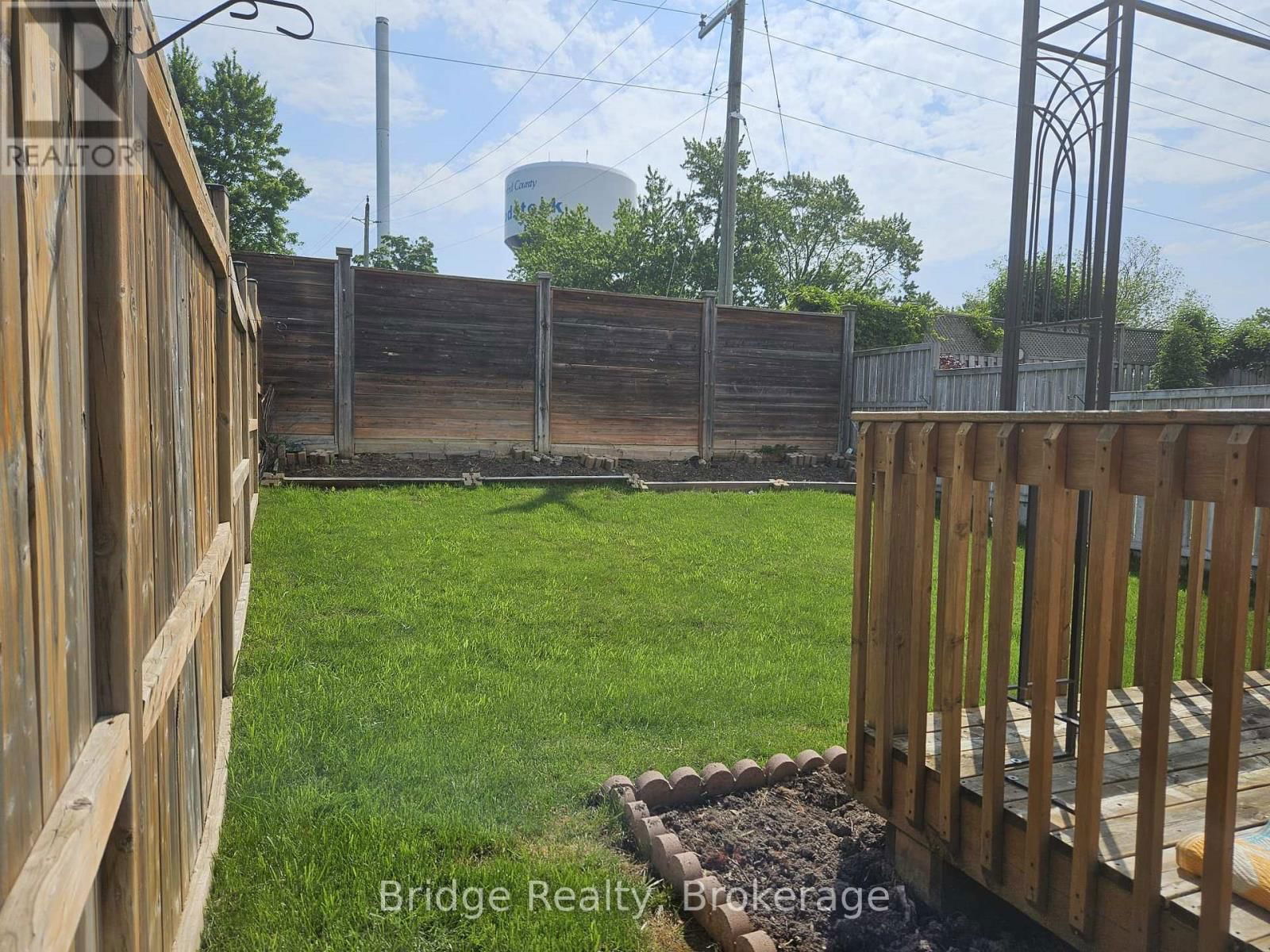 132 WEDGEWOOD DRIVE Image 37