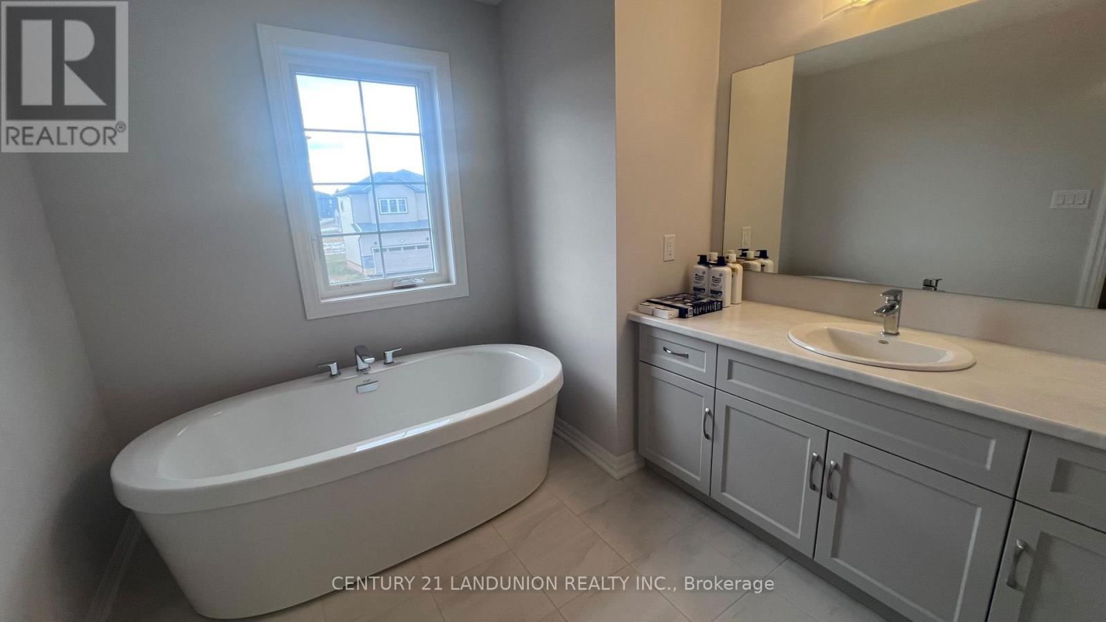 39 MEADOWLARK DRIVE Image 11