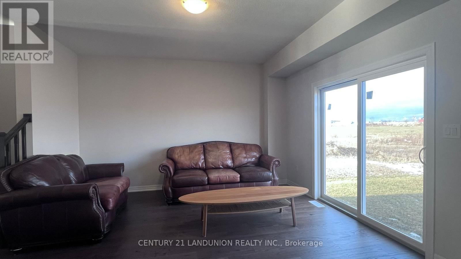 39 MEADOWLARK DRIVE Image 3