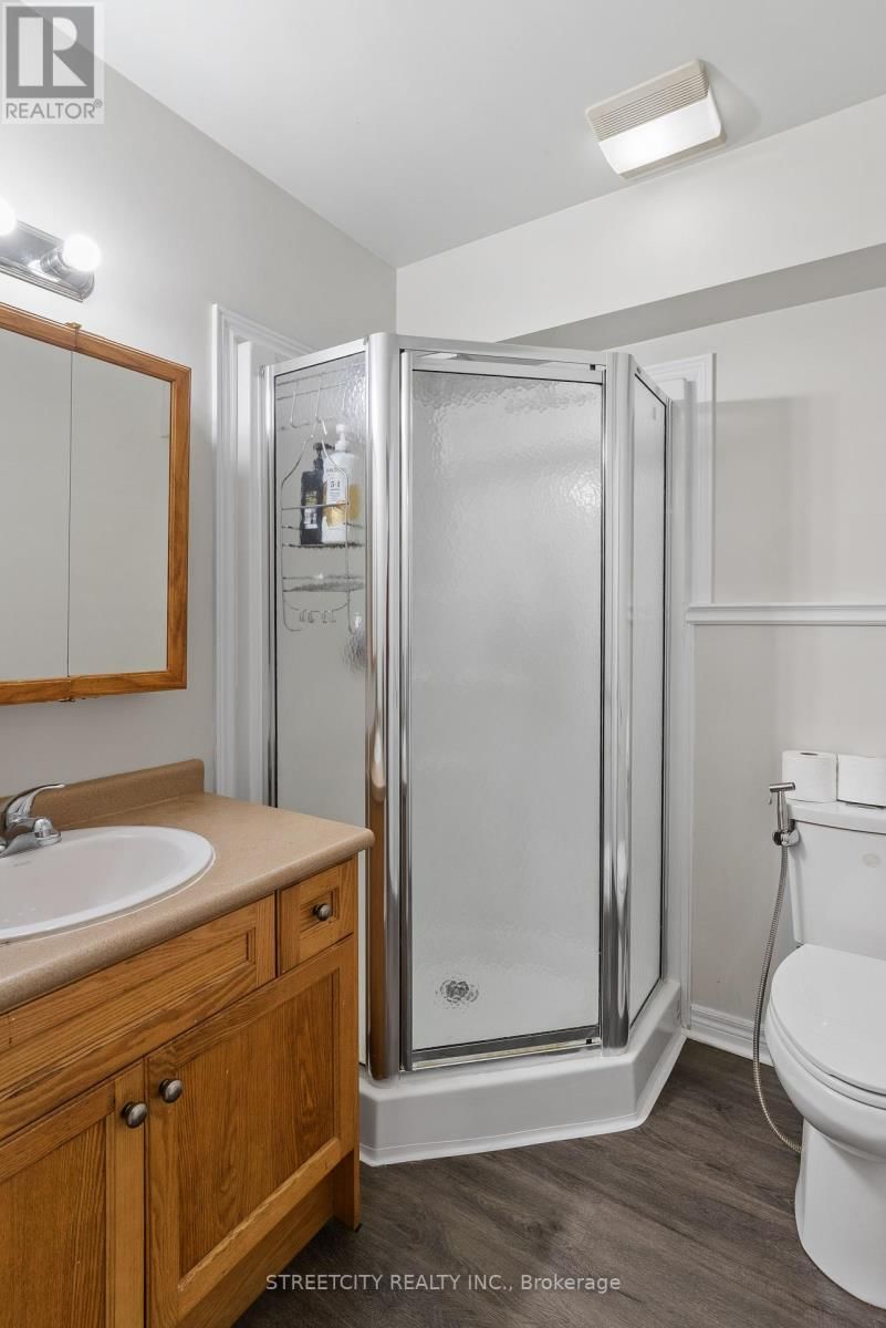 131 BRIDLE PATH Image 36