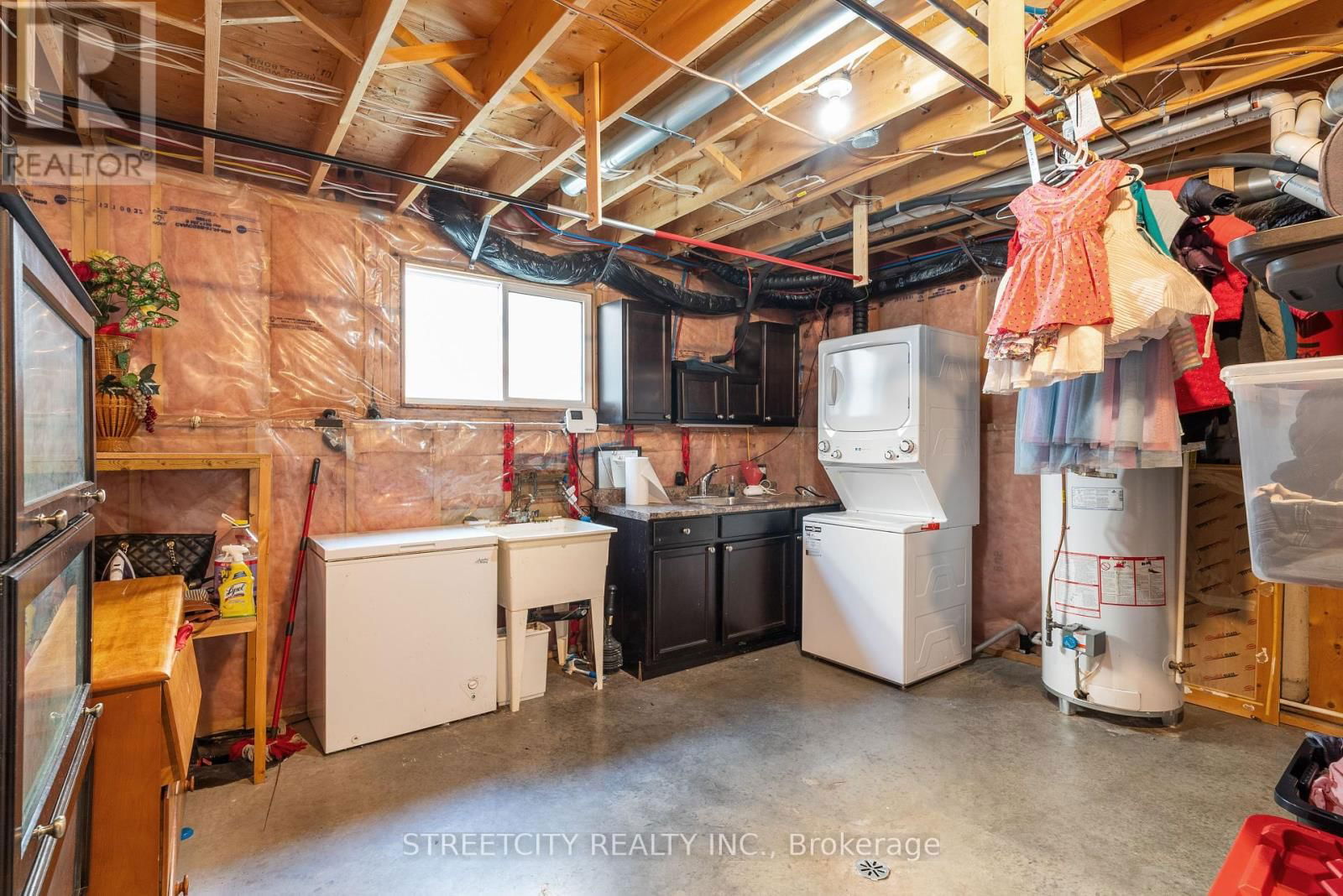 131 BRIDLE PATH Image 37