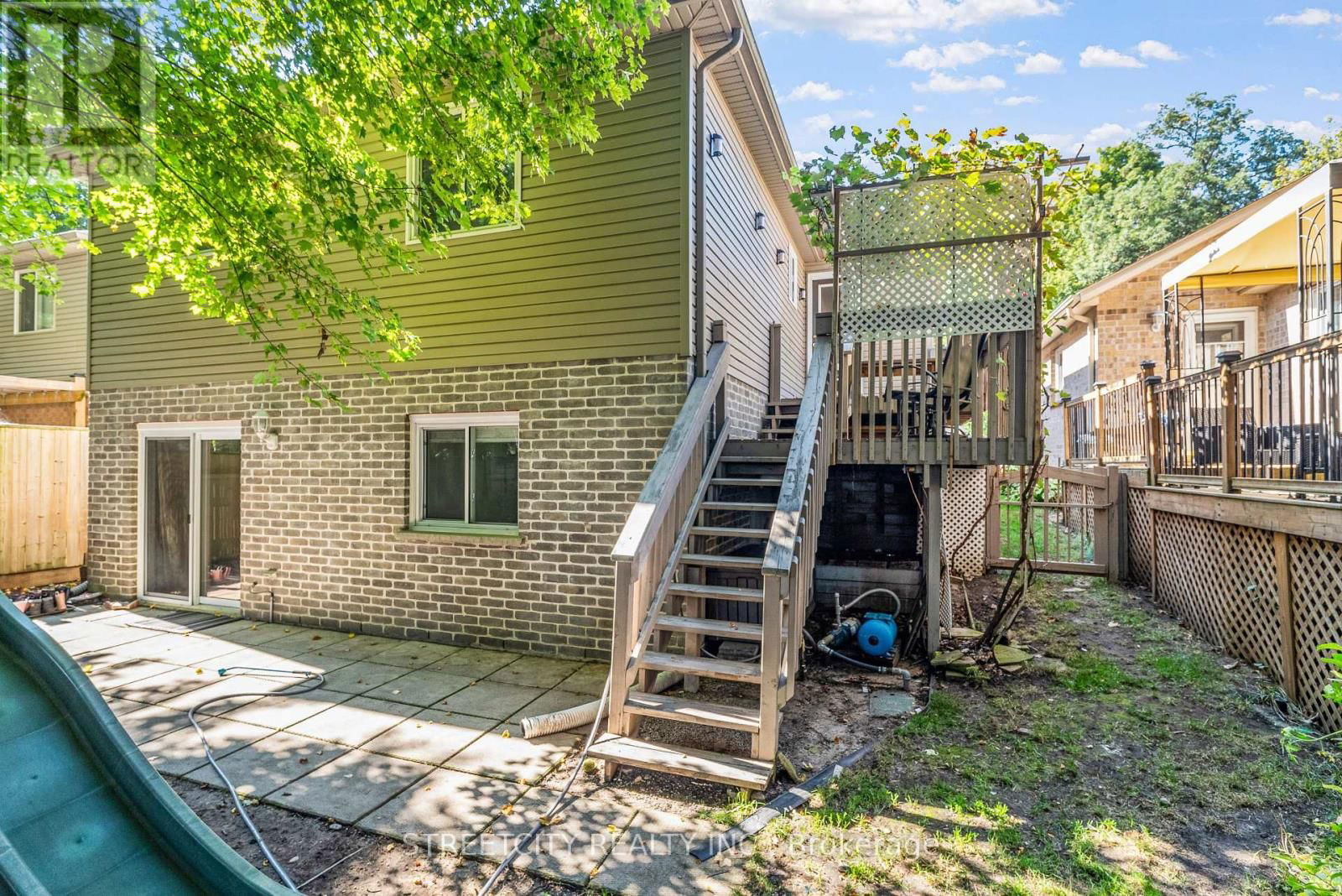 131 BRIDLE PATH Image 40
