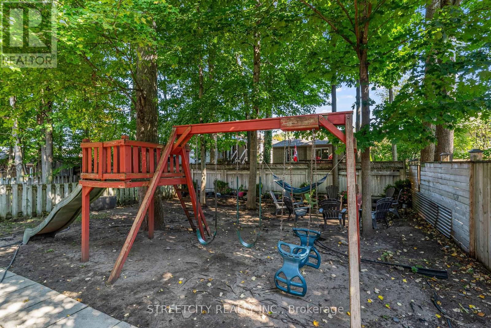 131 BRIDLE PATH Image 41