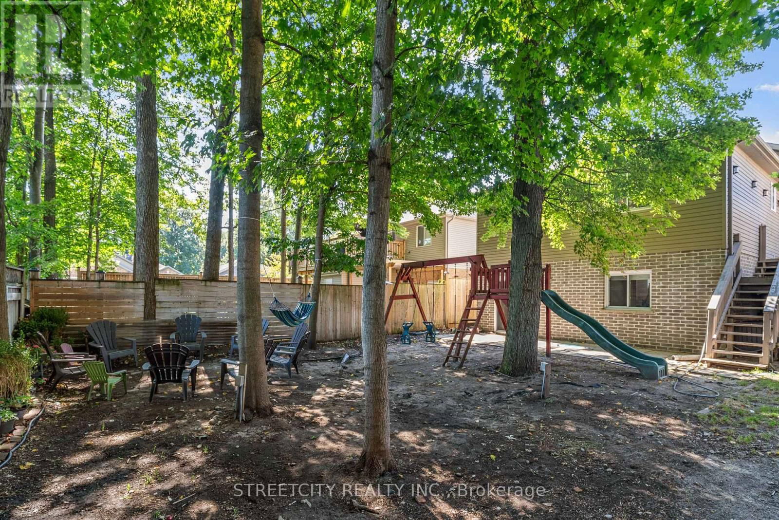 131 BRIDLE PATH Image 42