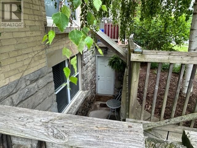 324 WOLFE STREET Image 12