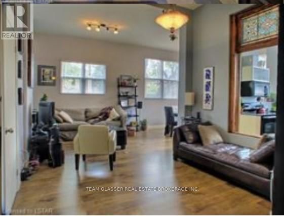 324 WOLFE STREET Image 18