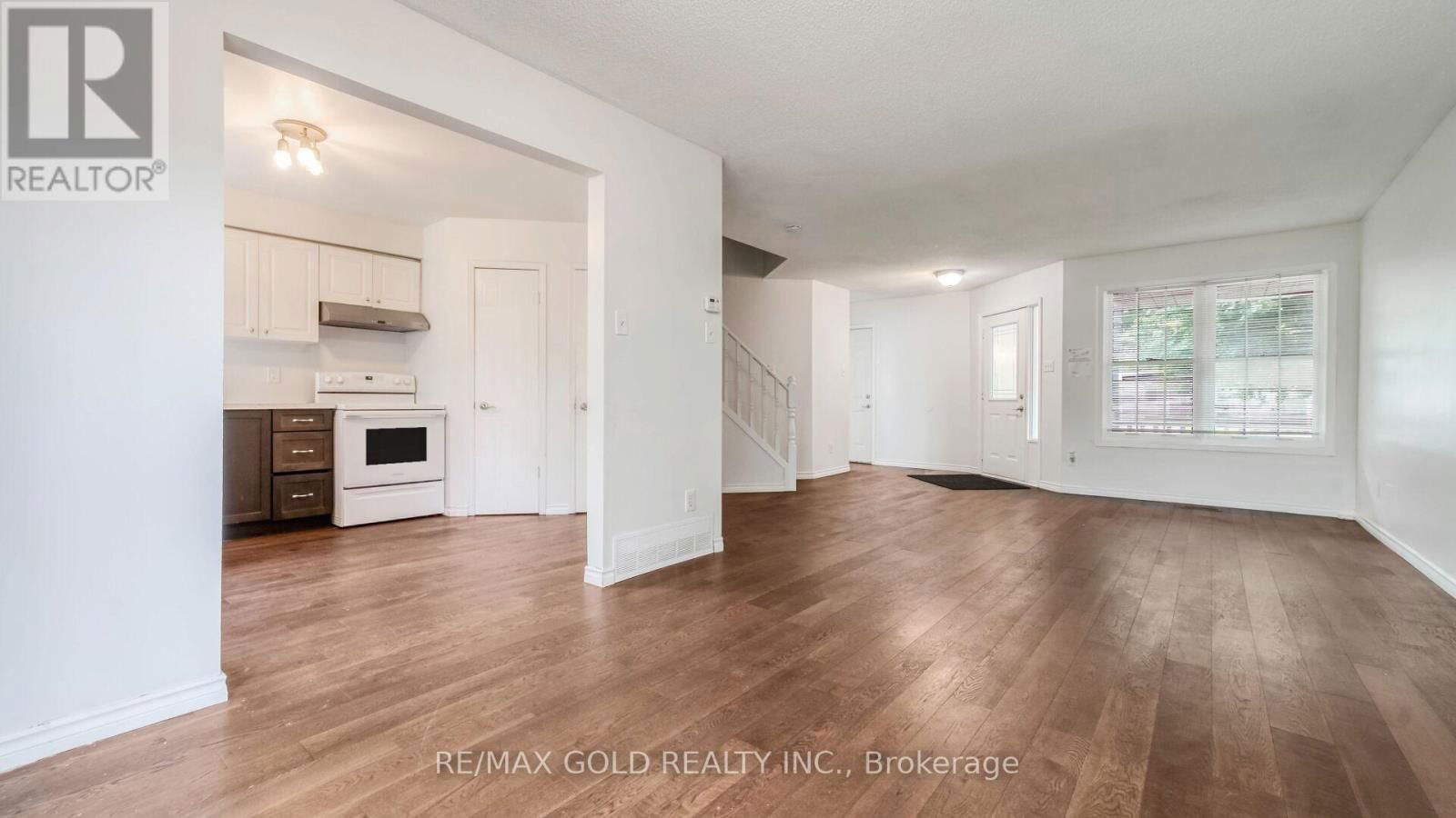 222 FLEMING DRIVE Image 10