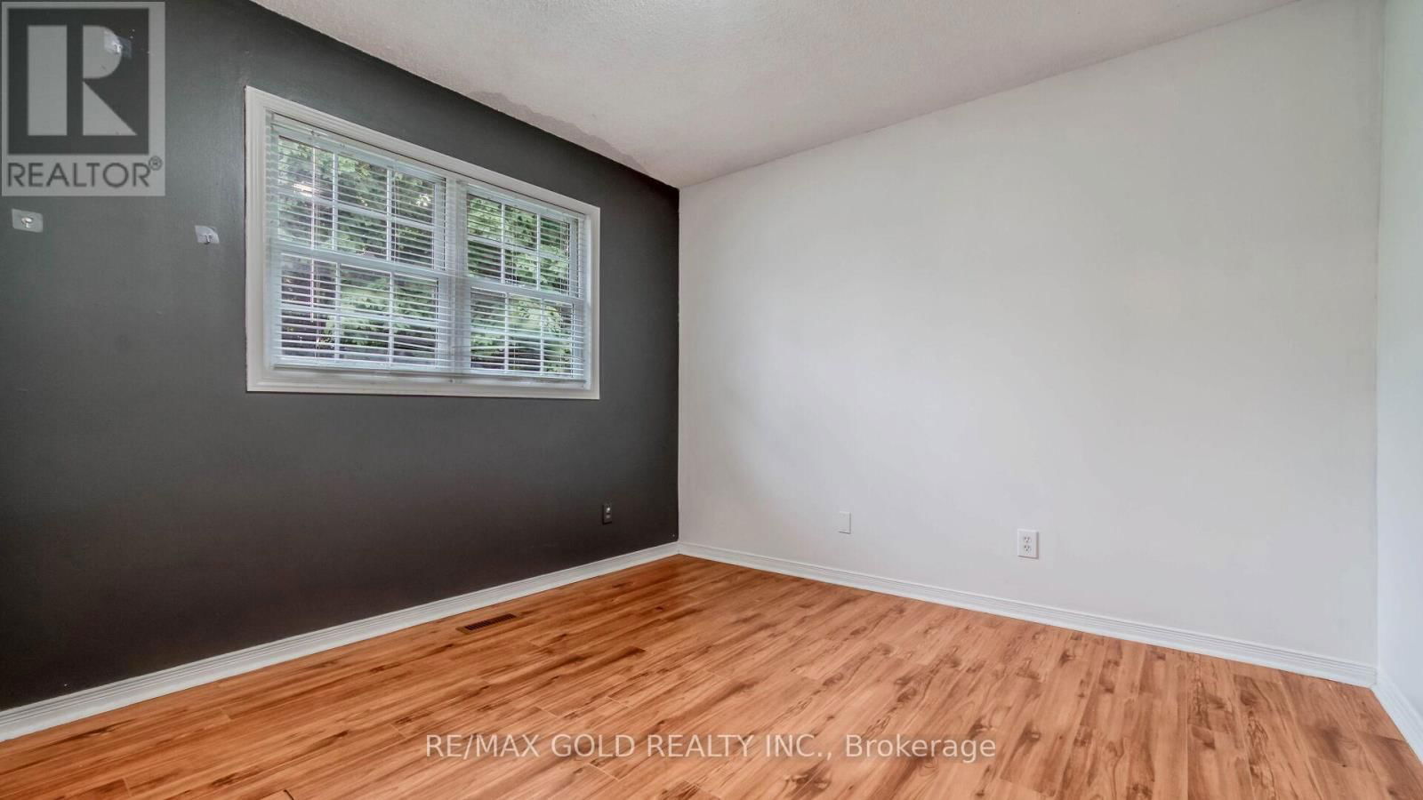 222 FLEMING DRIVE Image 20