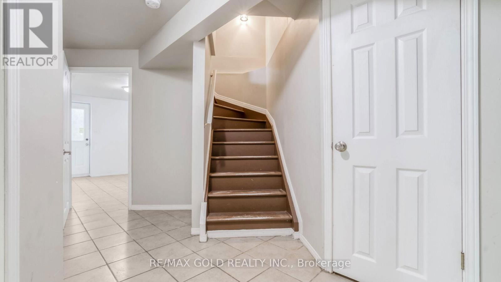 222 FLEMING DRIVE Image 28