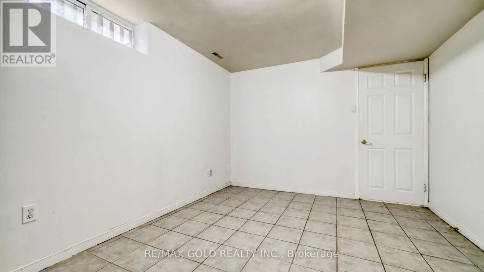 222 FLEMING DRIVE Image 29