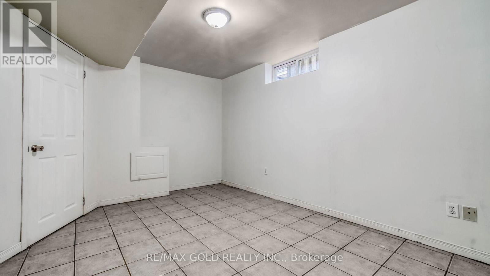 222 FLEMING DRIVE Image 30
