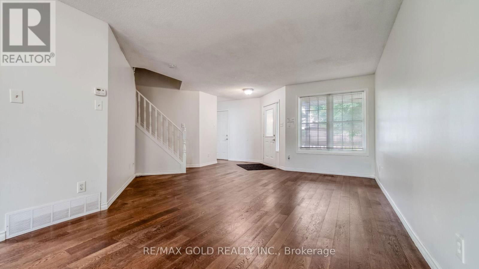 222 FLEMING DRIVE Image 8