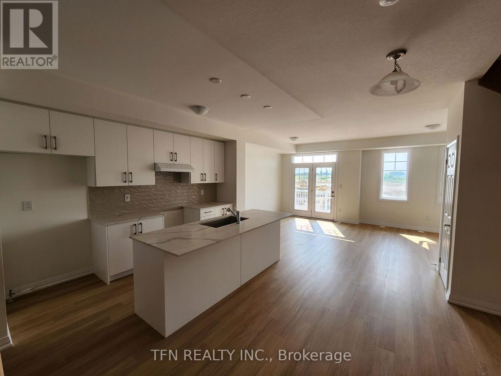55 STANLEY AVENUE Image 12