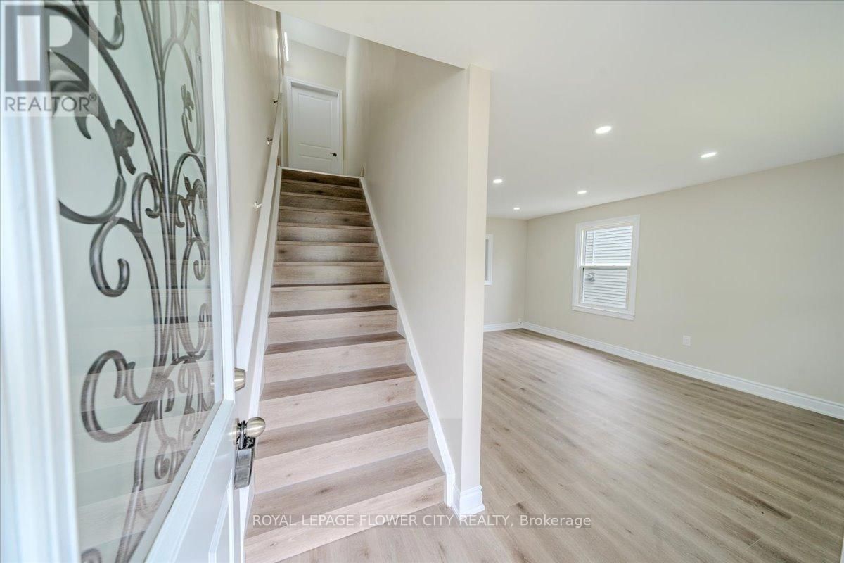6143 CHURCHILL STREET Image 10