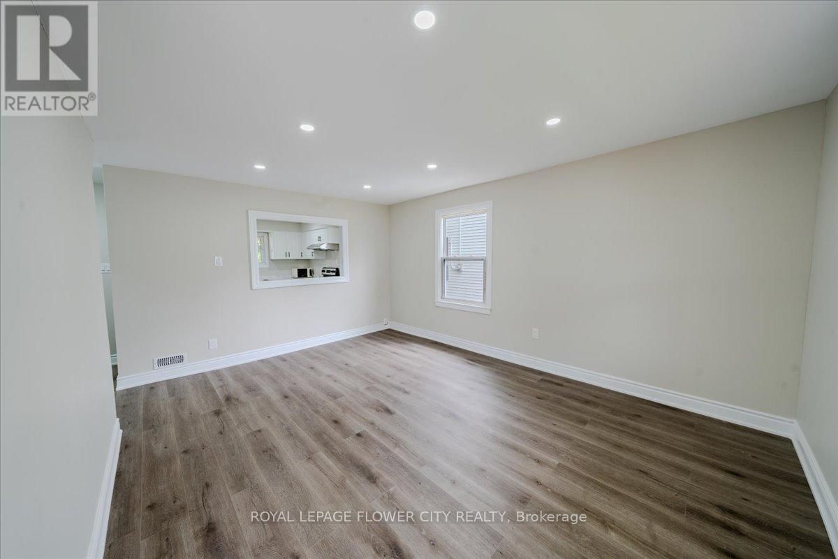 6143 CHURCHILL STREET Image 11
