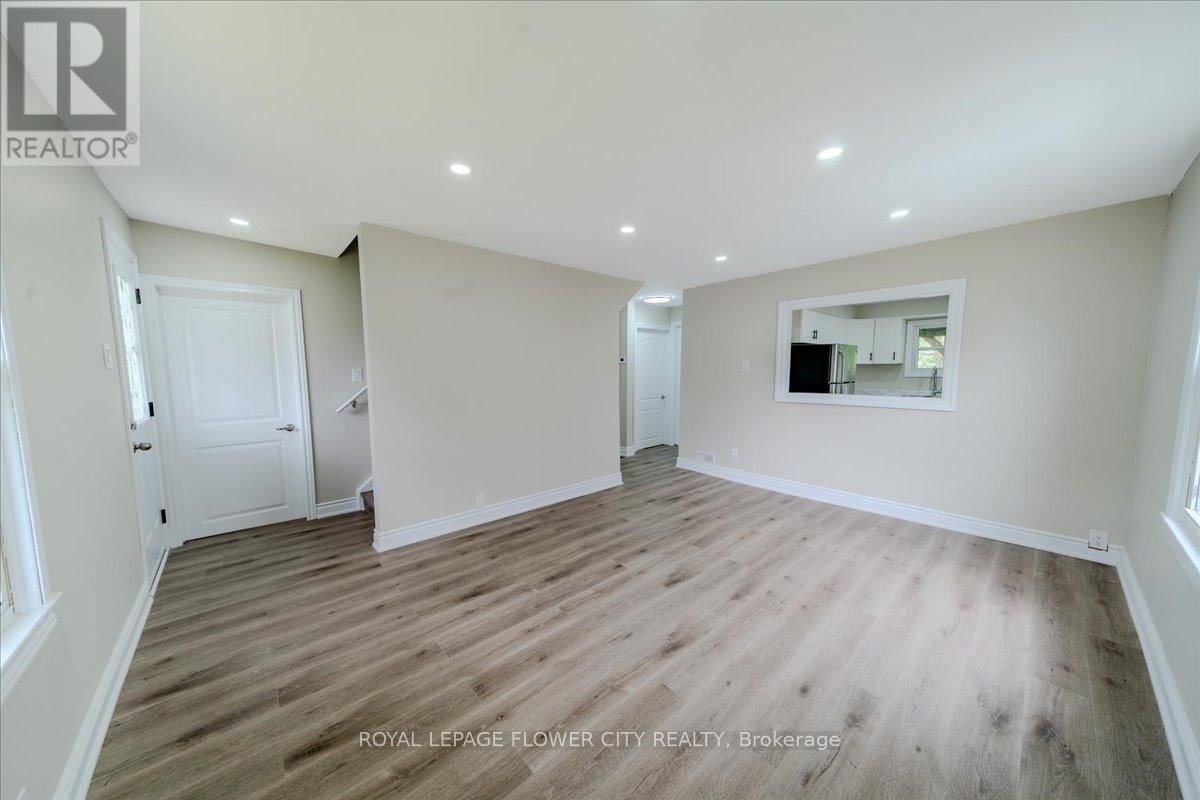 6143 CHURCHILL STREET Image 13
