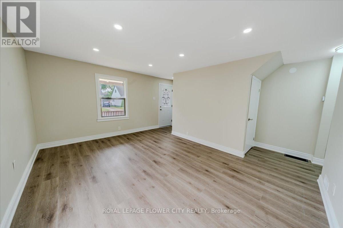 6143 CHURCHILL STREET Image 14
