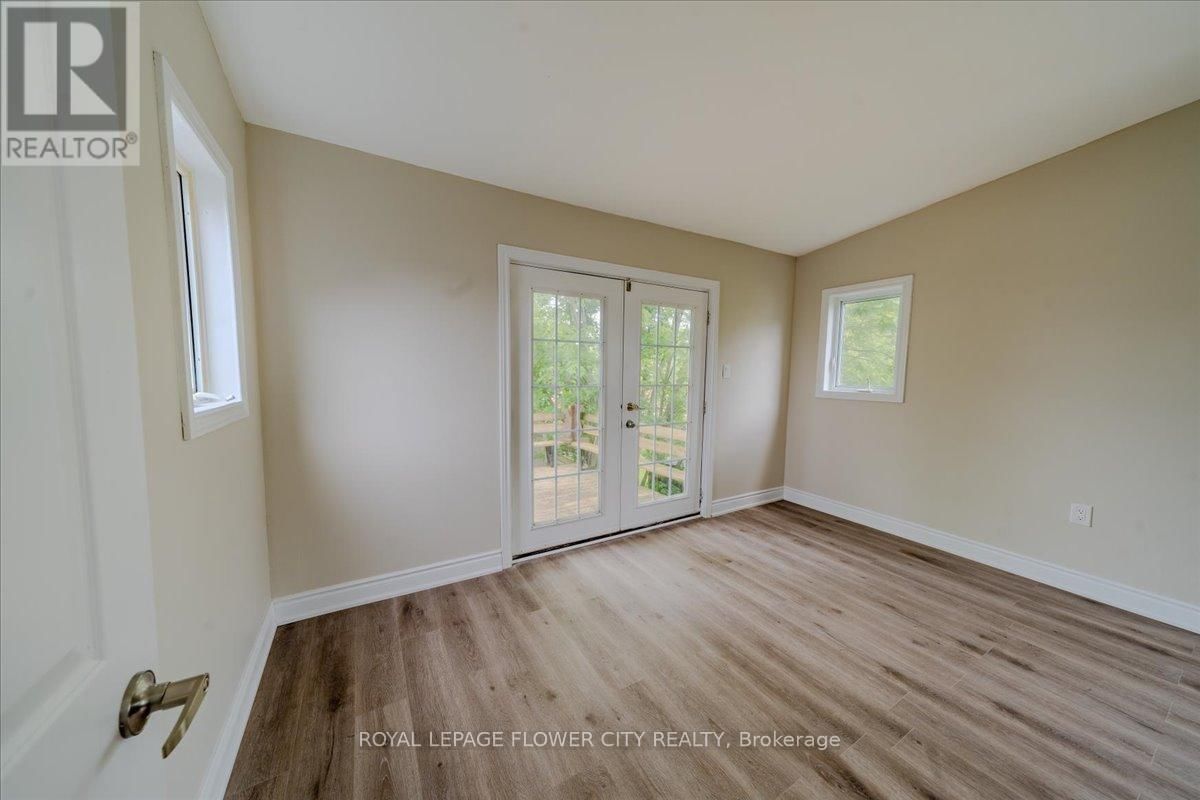 6143 CHURCHILL STREET Image 33