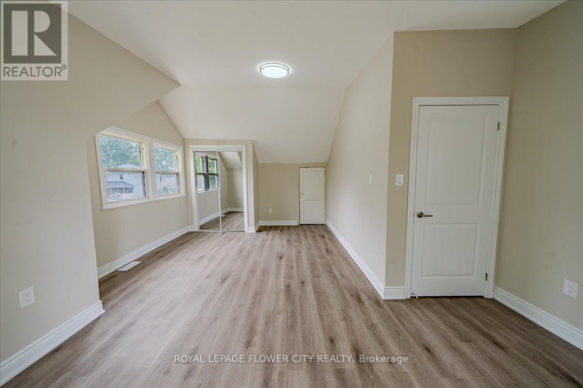 6143 CHURCHILL STREET Image 35
