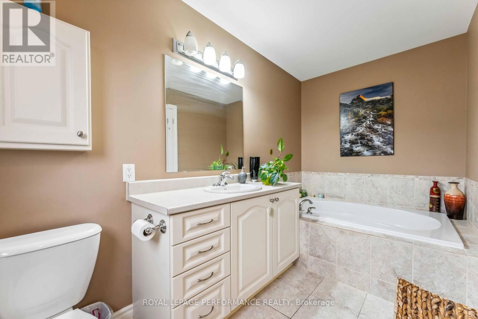 334 HARVEST VALLEY AVENUE Image 24