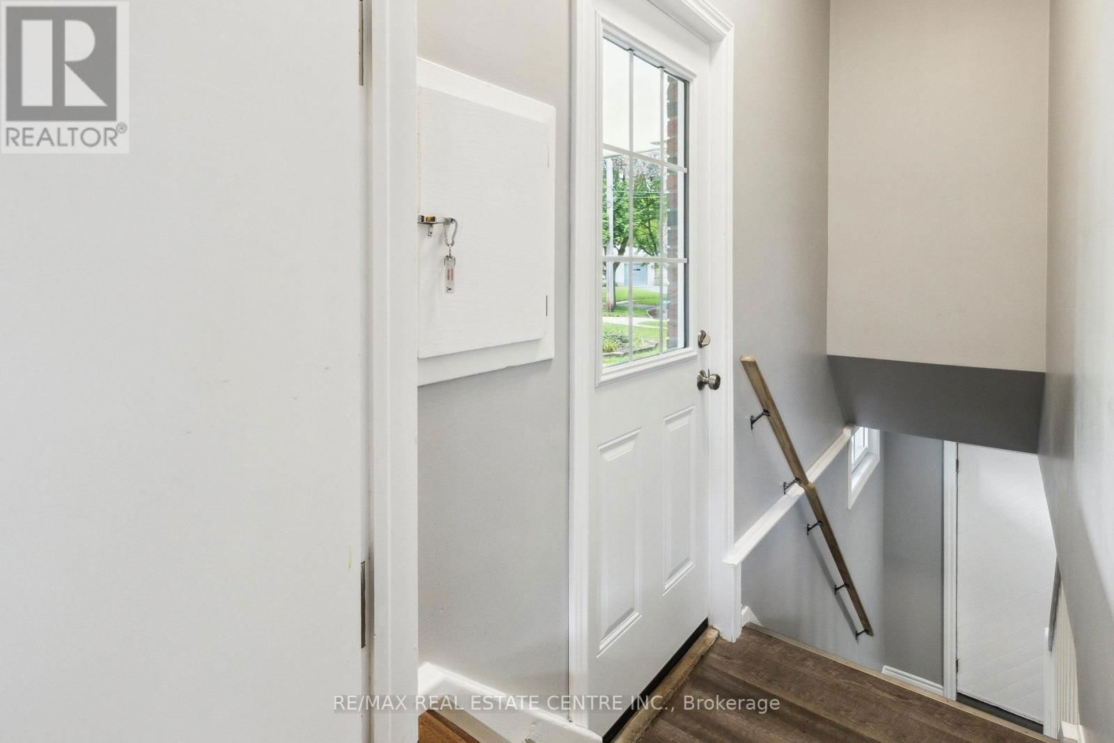 6 RAMONA COURT Image 22