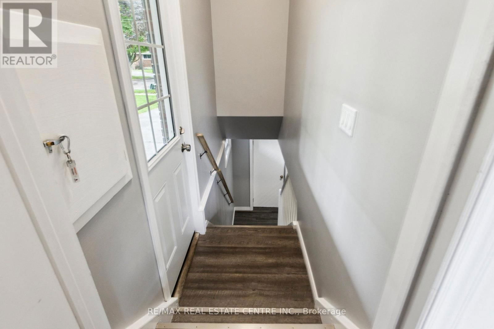 6 RAMONA COURT Image 23