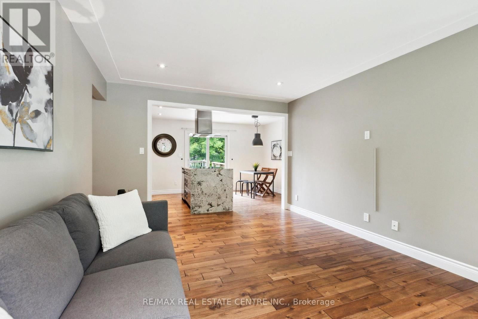 6 RAMONA COURT Image 6