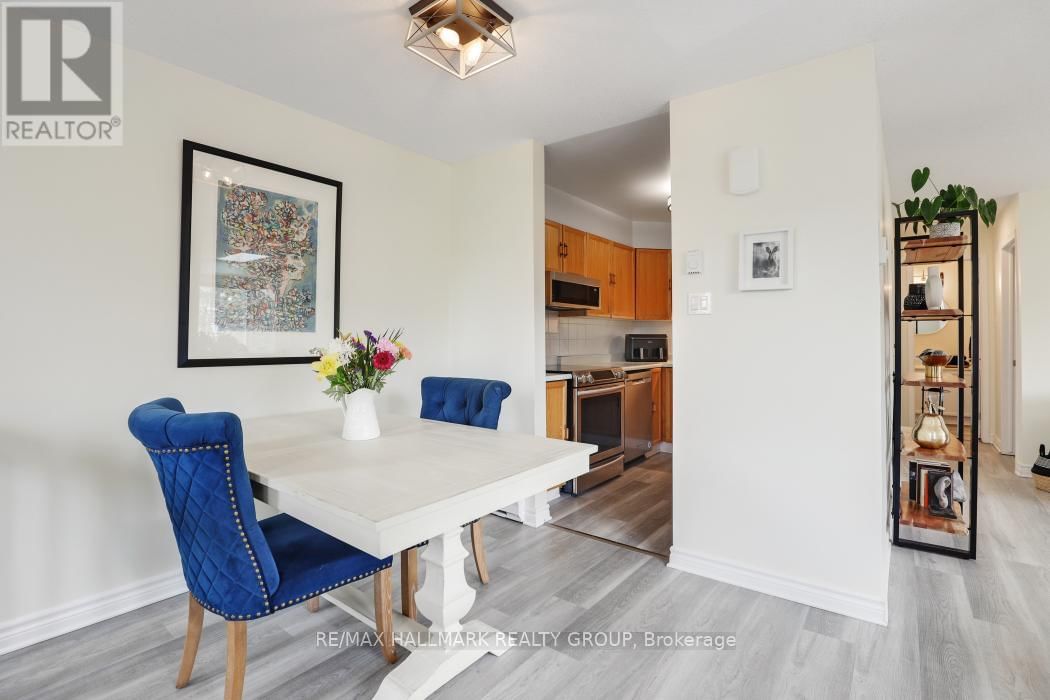 8 - 3 STONEBANK CRESCENT Image 11
