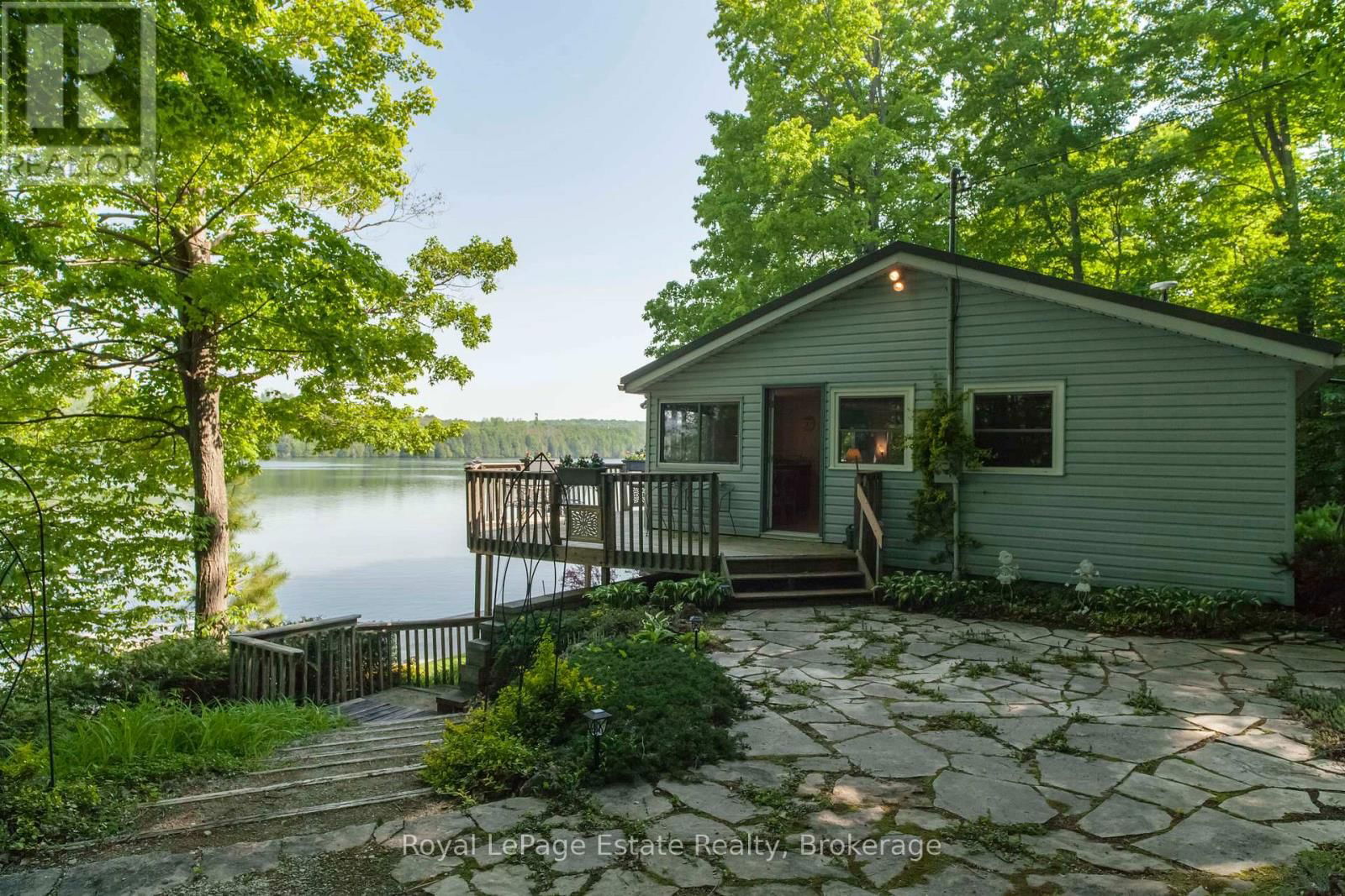 124 MAPLE DRIVE Image 14