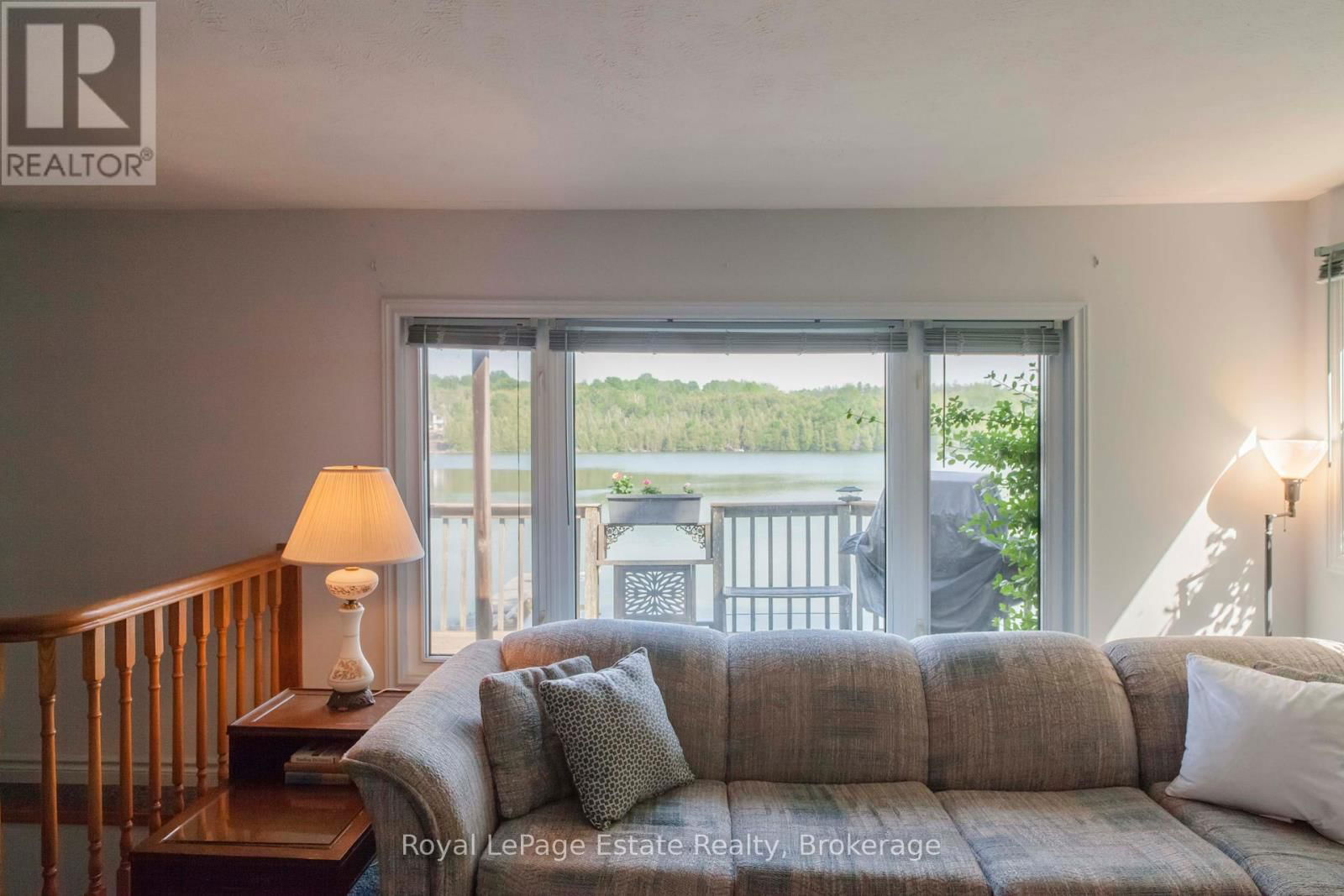 124 MAPLE DRIVE Image 22
