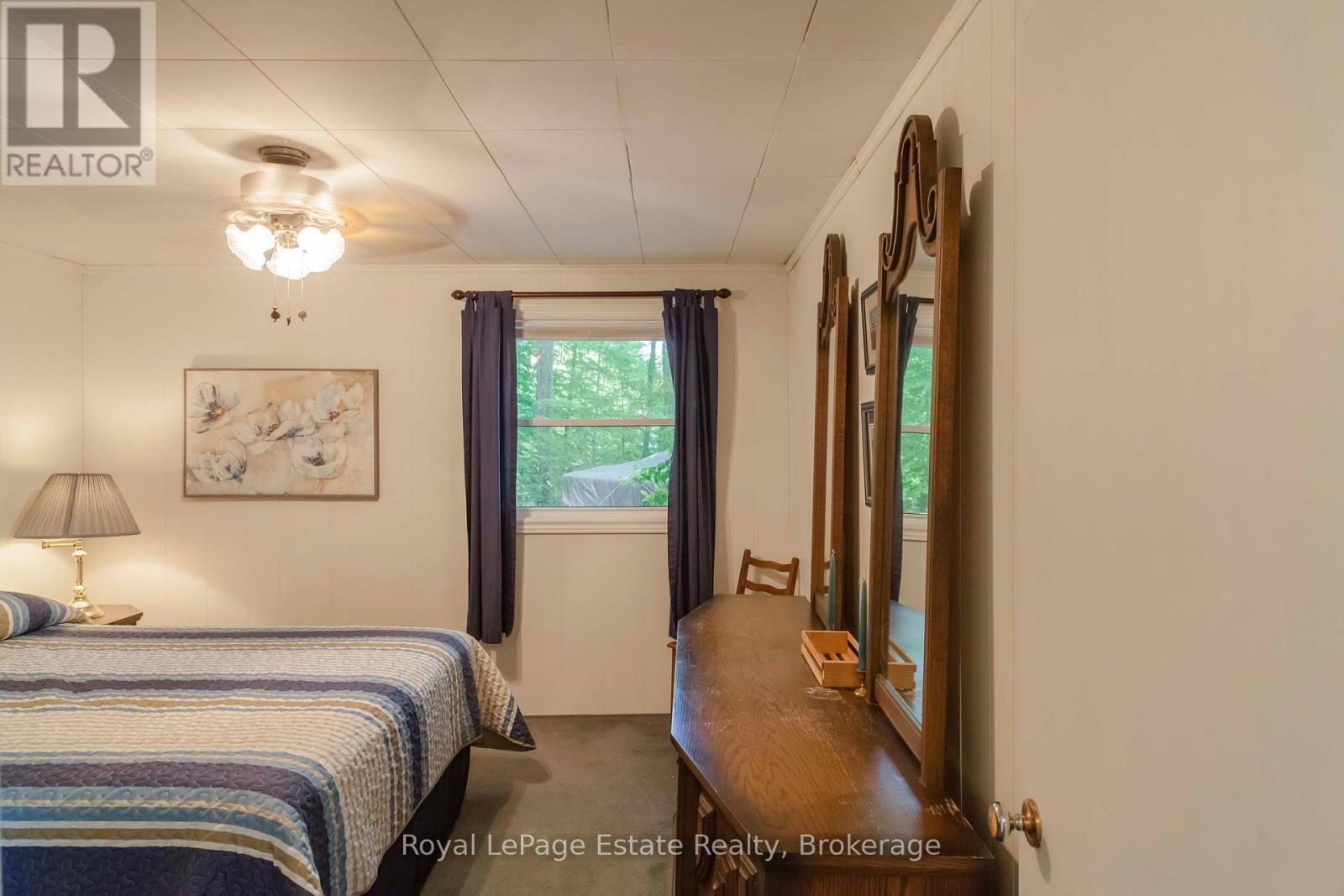 124 MAPLE DRIVE Image 25