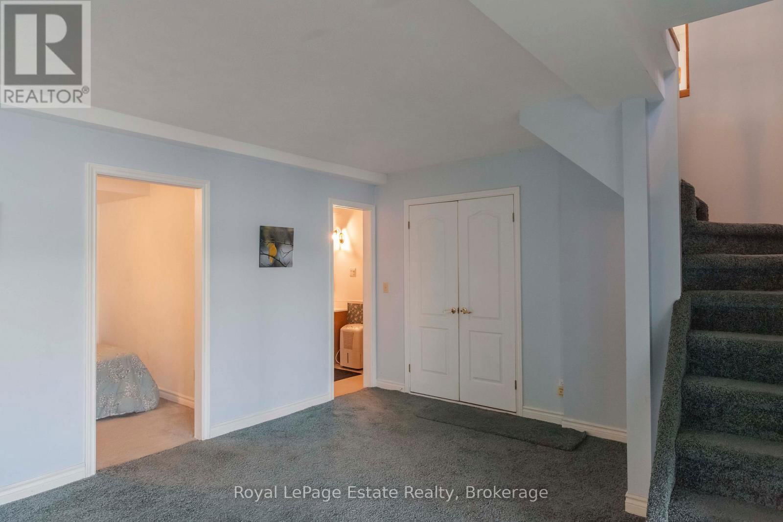 124 MAPLE DRIVE Image 32