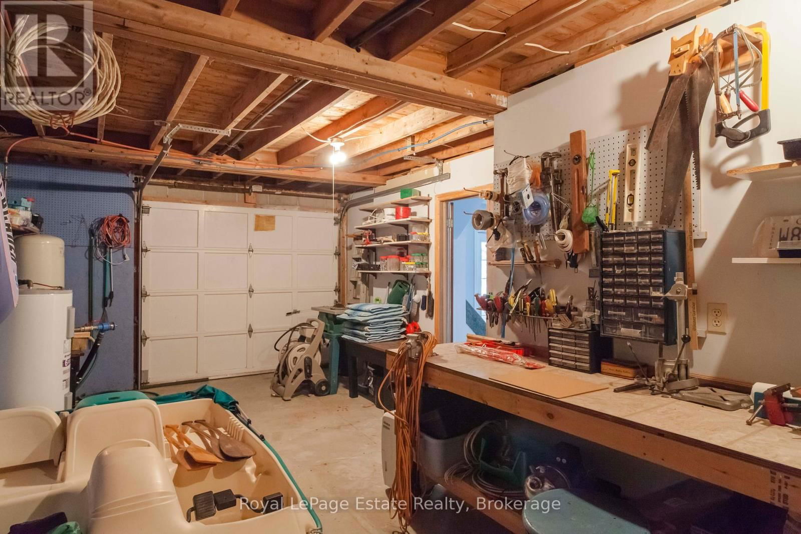 124 MAPLE DRIVE Image 39