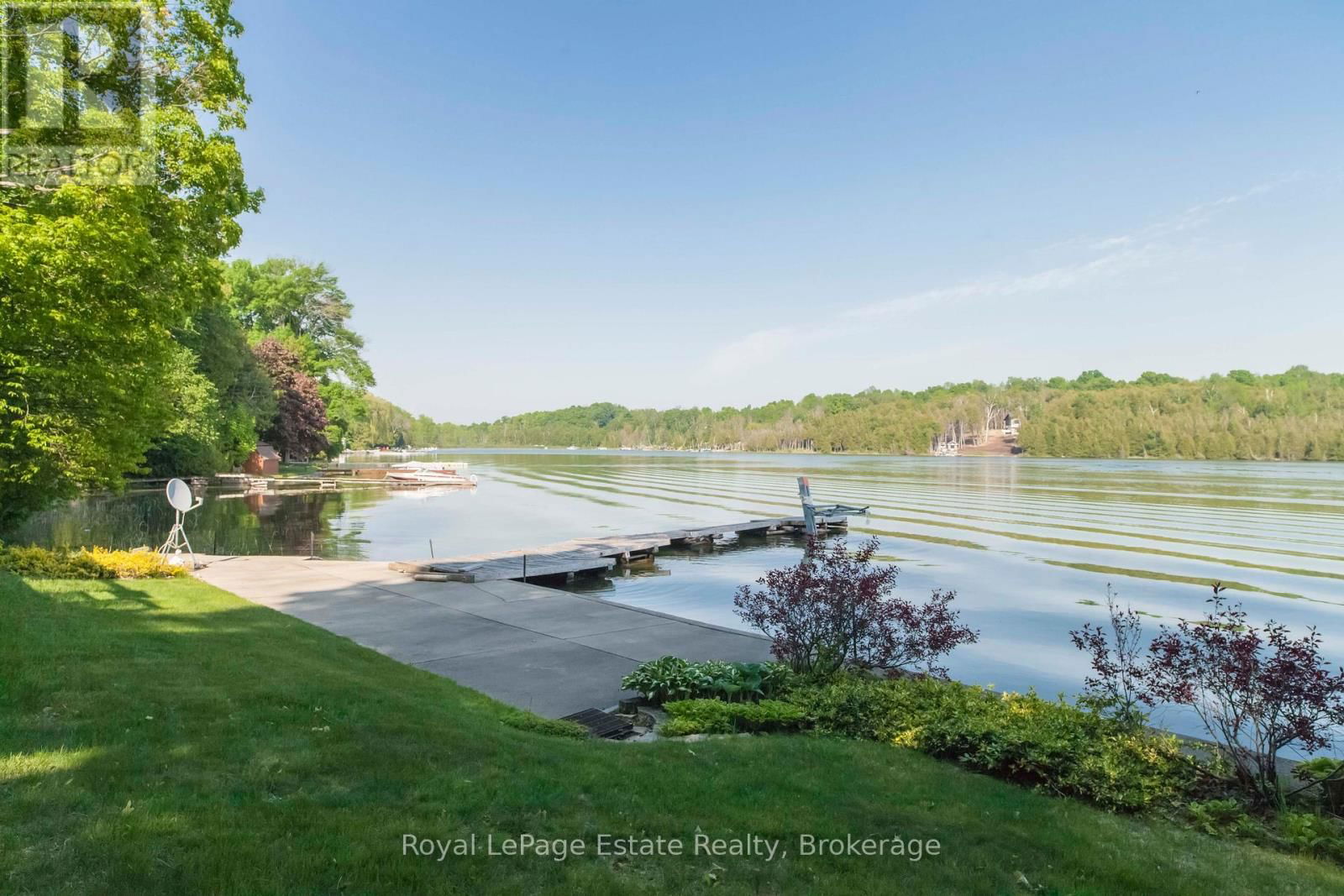 124 MAPLE DRIVE Image 43