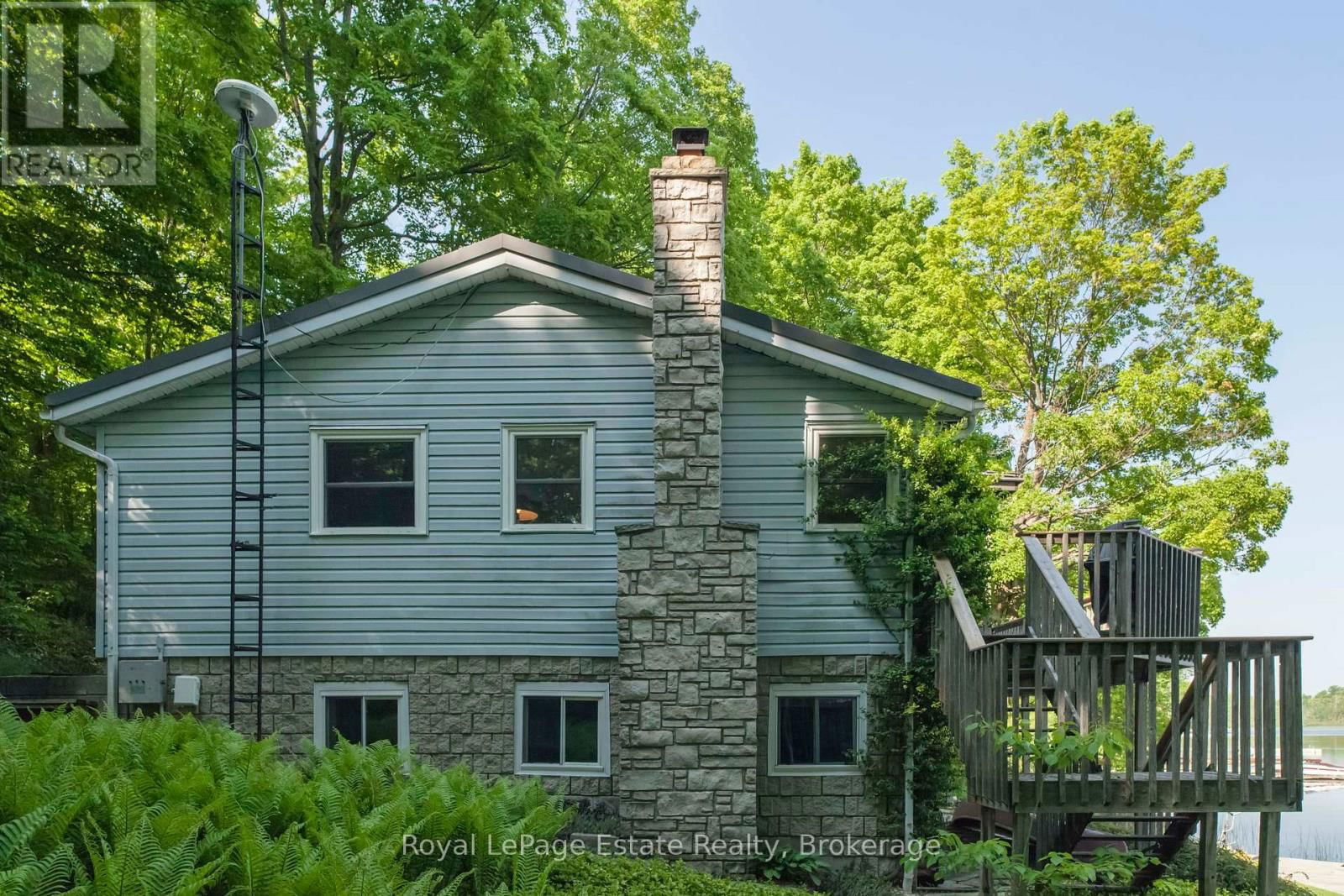 124 MAPLE DRIVE Image 45