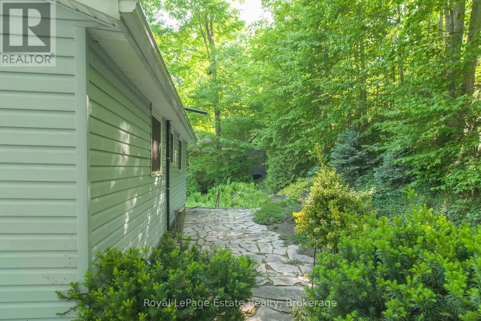 124 MAPLE DRIVE Image 47