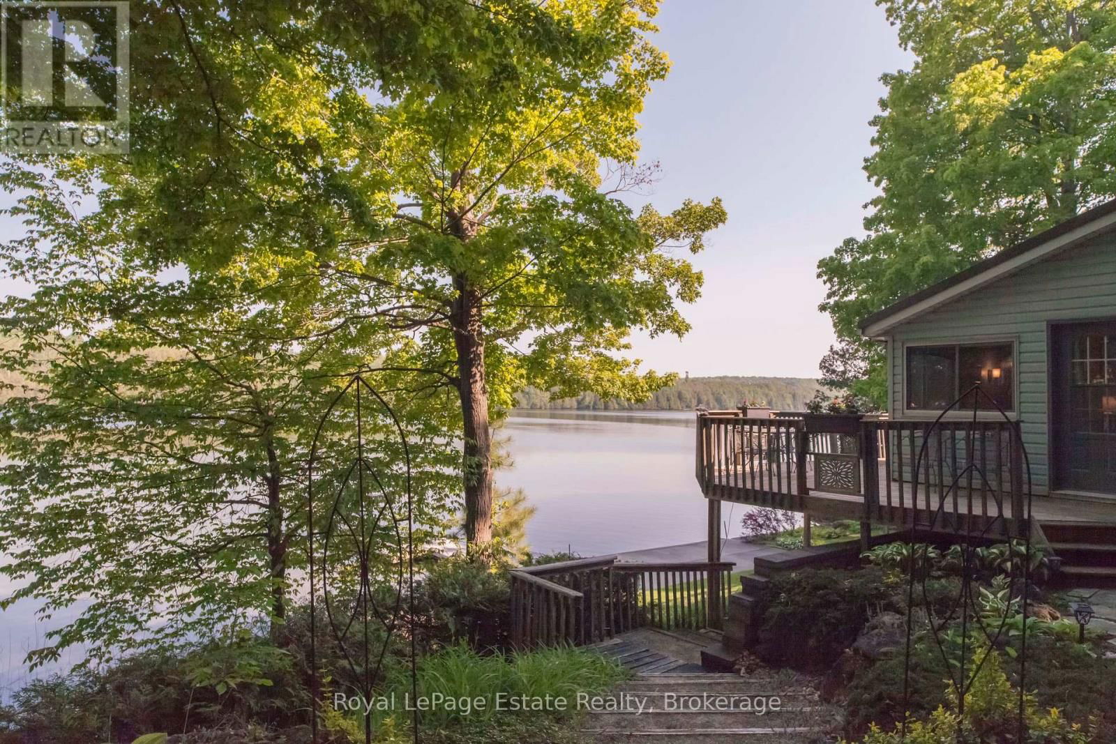 124 MAPLE DRIVE Image 8
