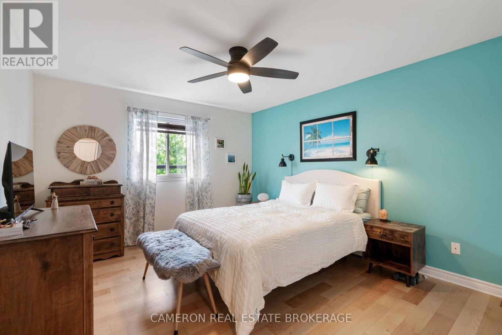 274 EAST RIDGE DRIVE Image 11