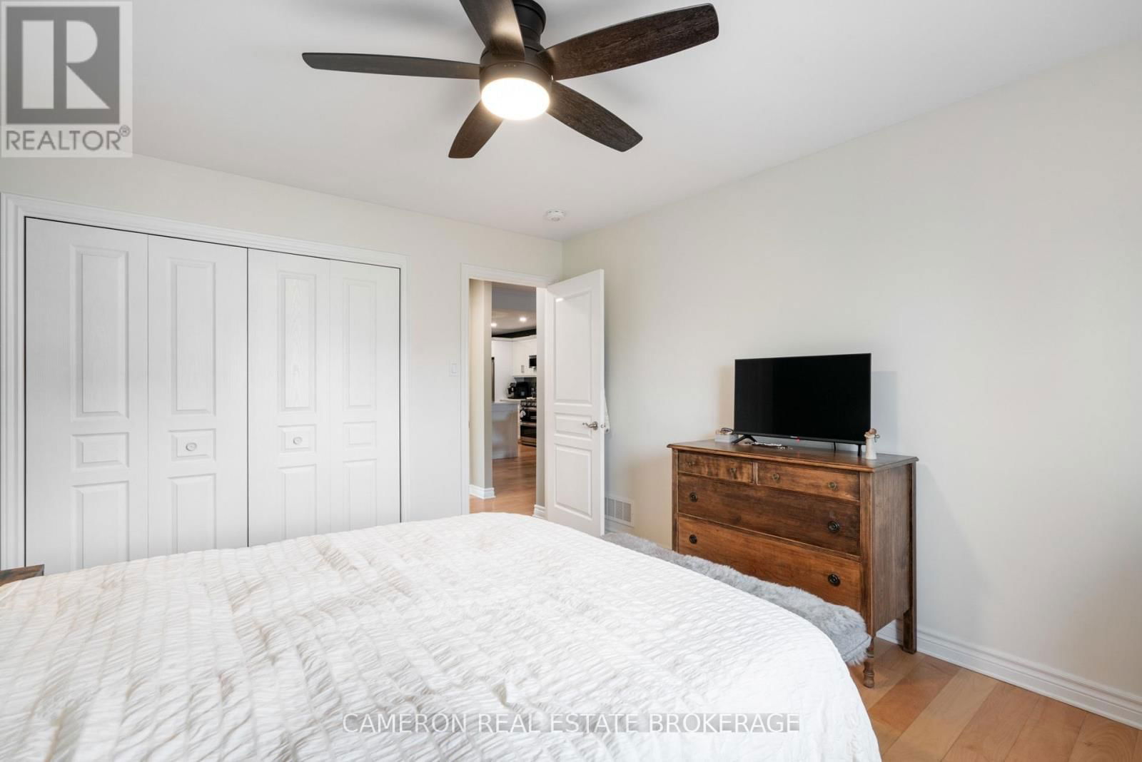 274 EAST RIDGE DRIVE Image 12