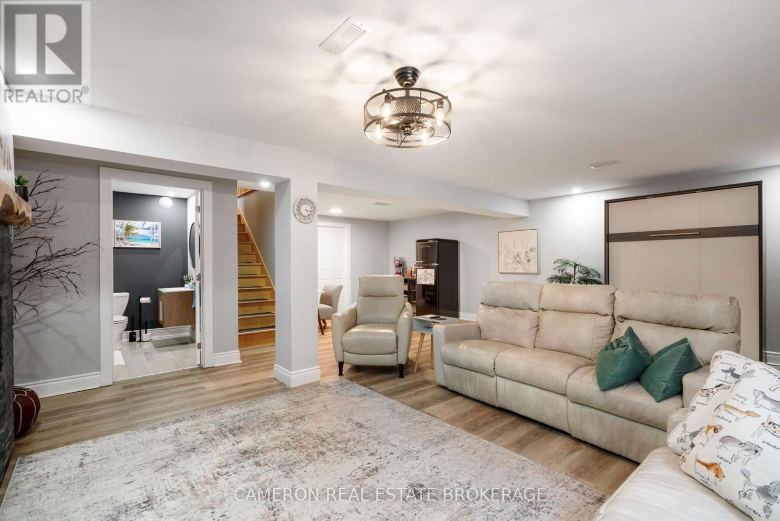 274 EAST RIDGE DRIVE Image 17