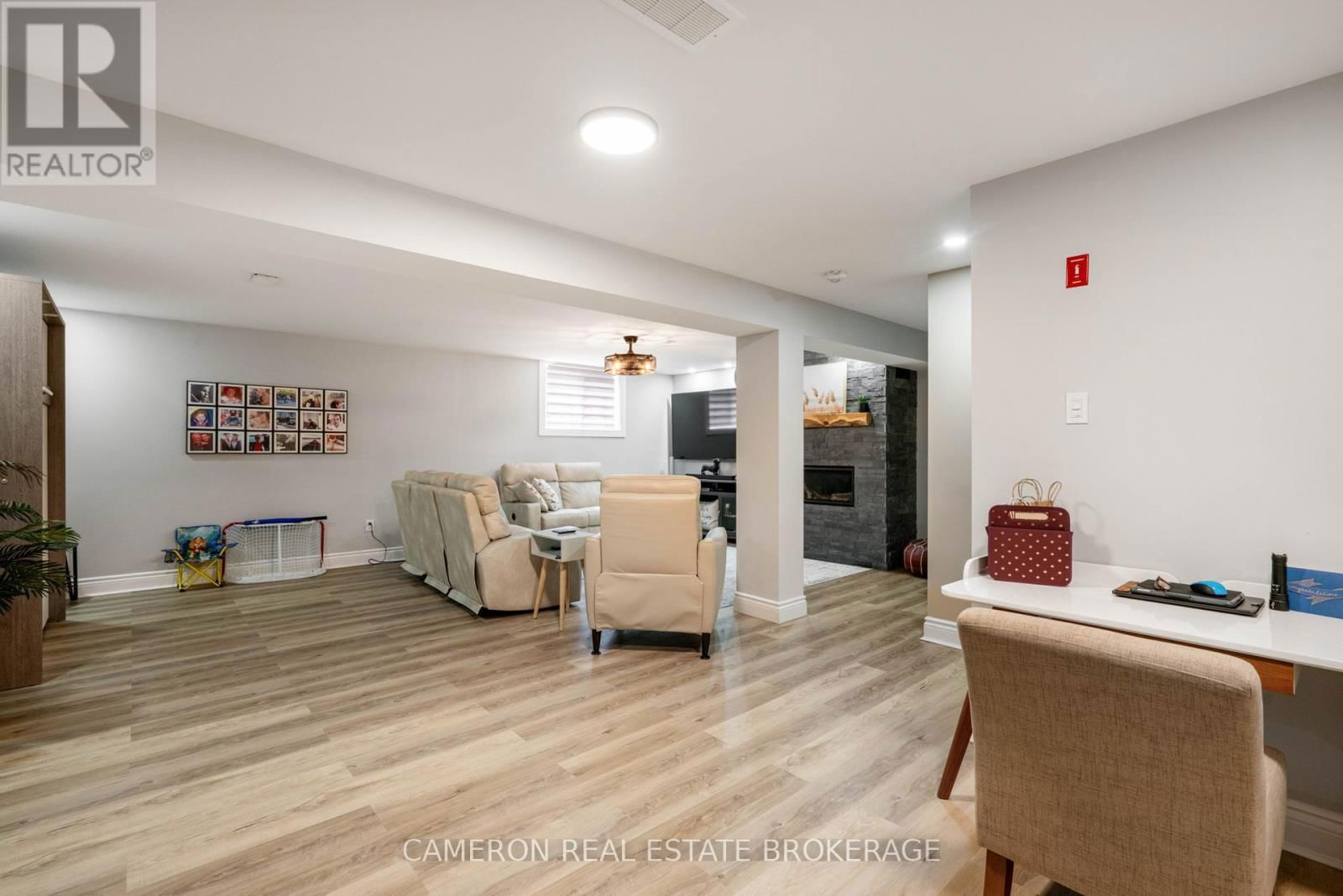 274 EAST RIDGE DRIVE Image 21