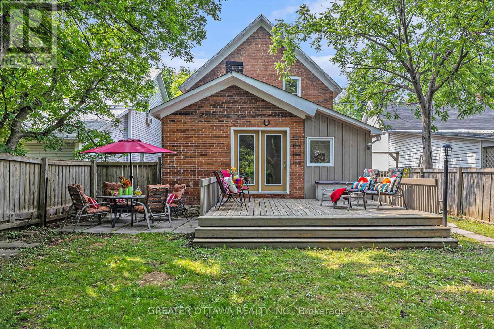 66 LAKE AVENUE EAST Image 21