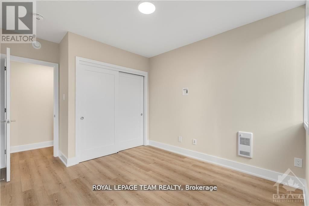 6 - 352 LYON STREET NORTH Image 12