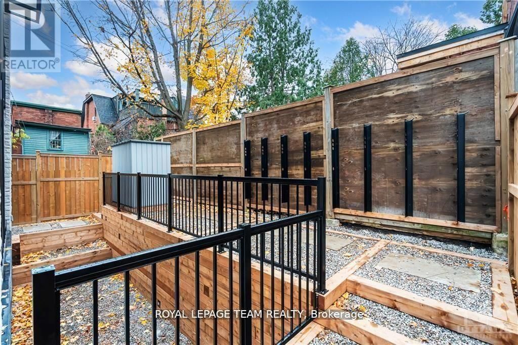 6 - 352 LYON STREET NORTH Image 15