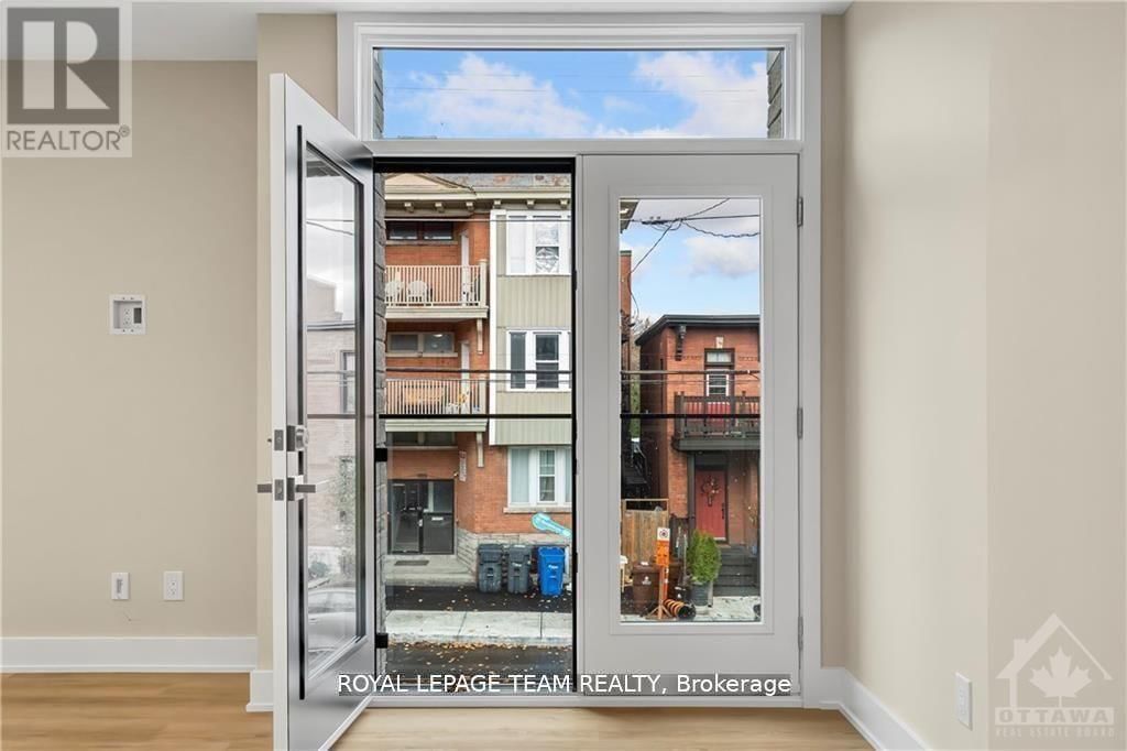 6 - 352 LYON STREET NORTH Image 7
