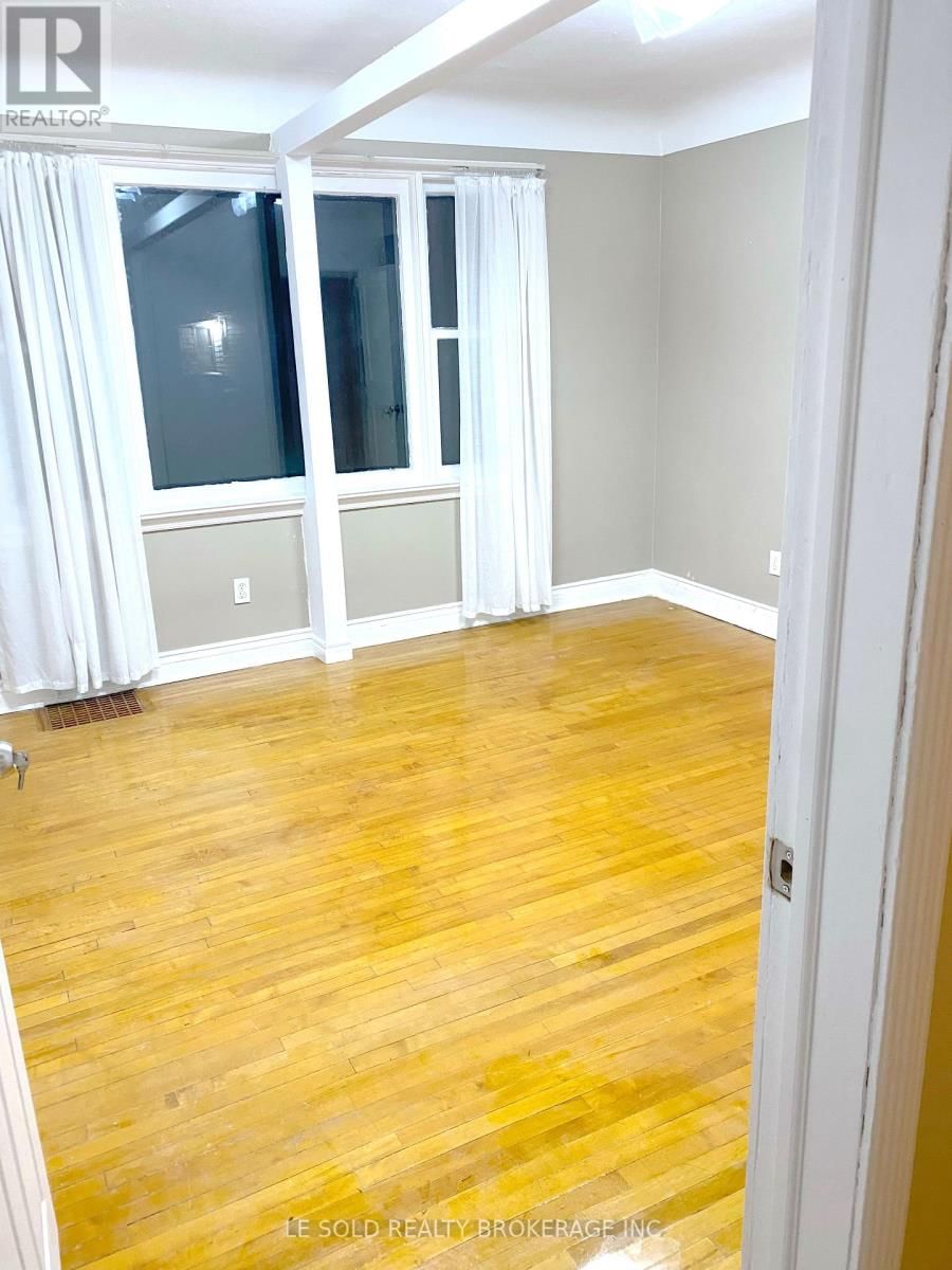 Upper - 112 LELAND STREET Image 6