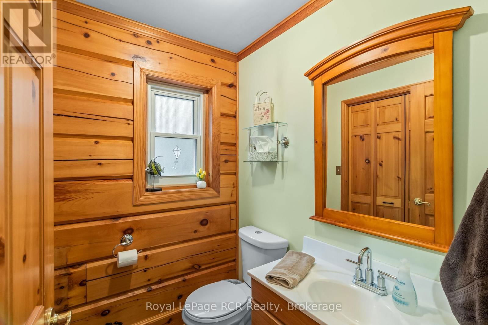 625 MALLORY BEACH ROAD Image 18