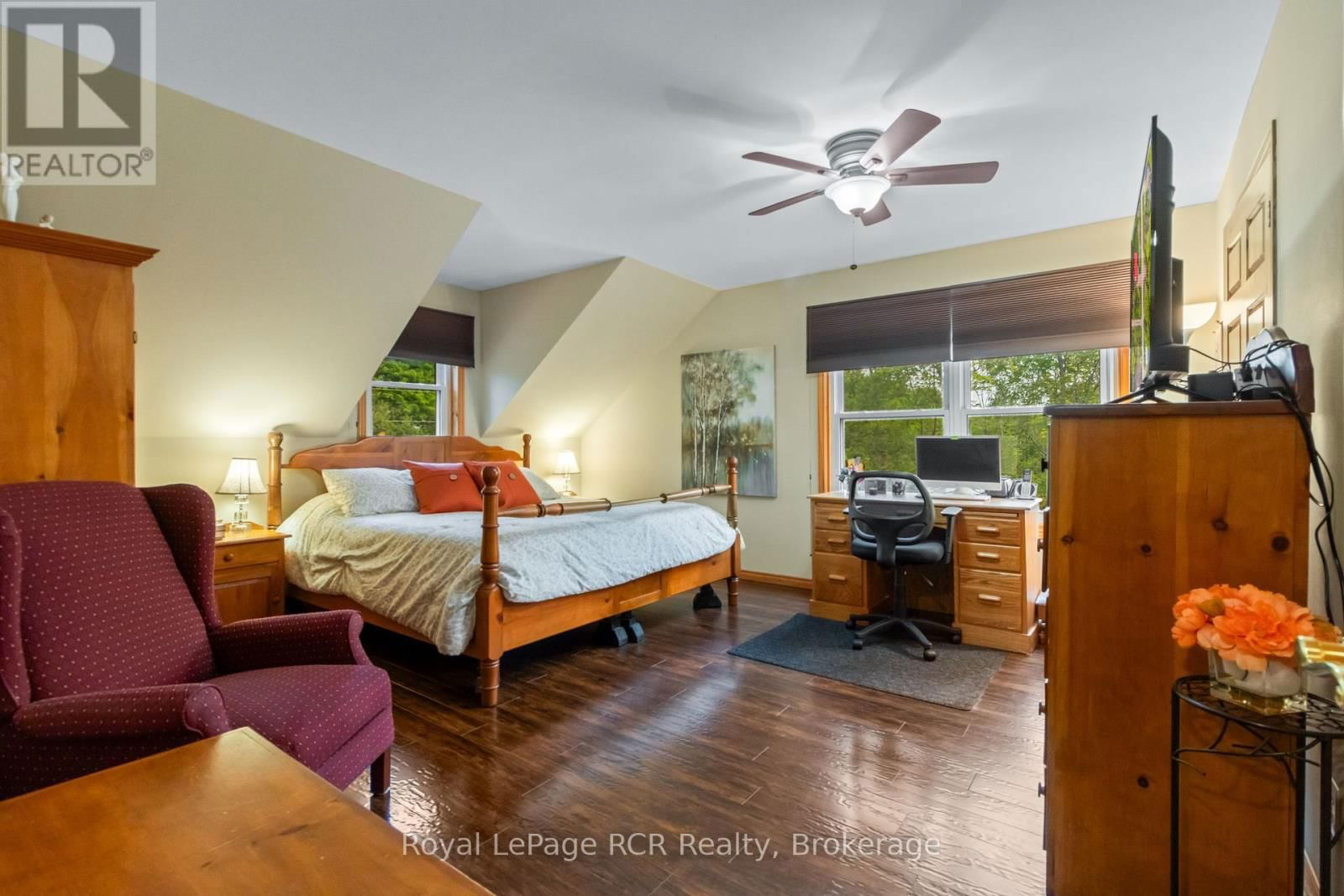 625 MALLORY BEACH ROAD Image 21